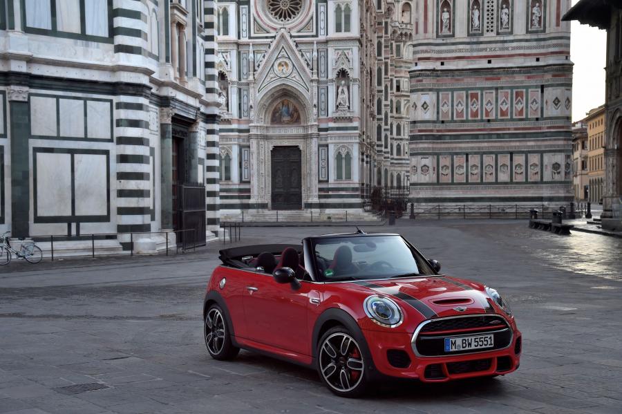  Mini Cooper S JCW Cabrio 2016 года  (фото 31 из 104)
